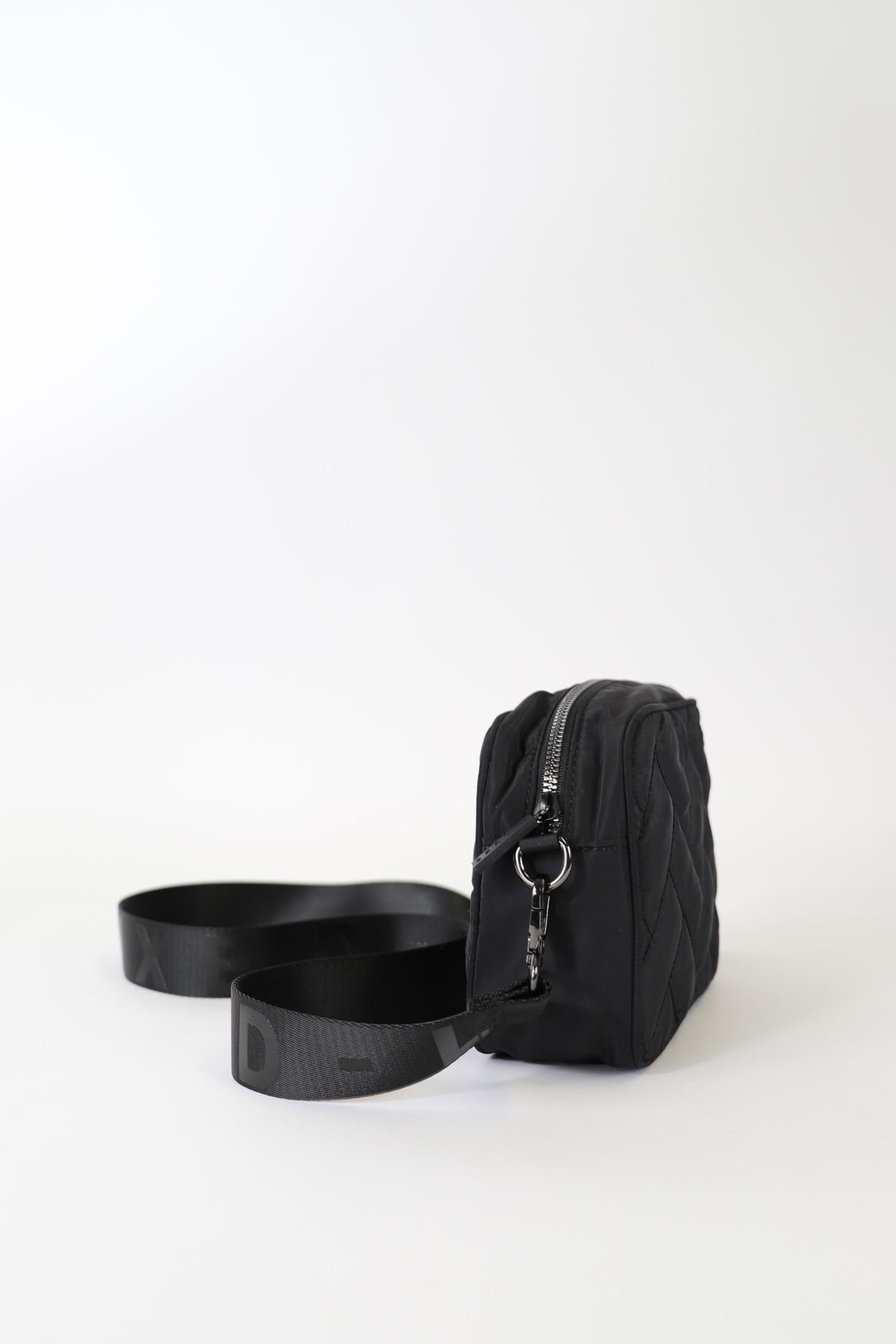 [TEST] Ash Studded Shoulder Bag