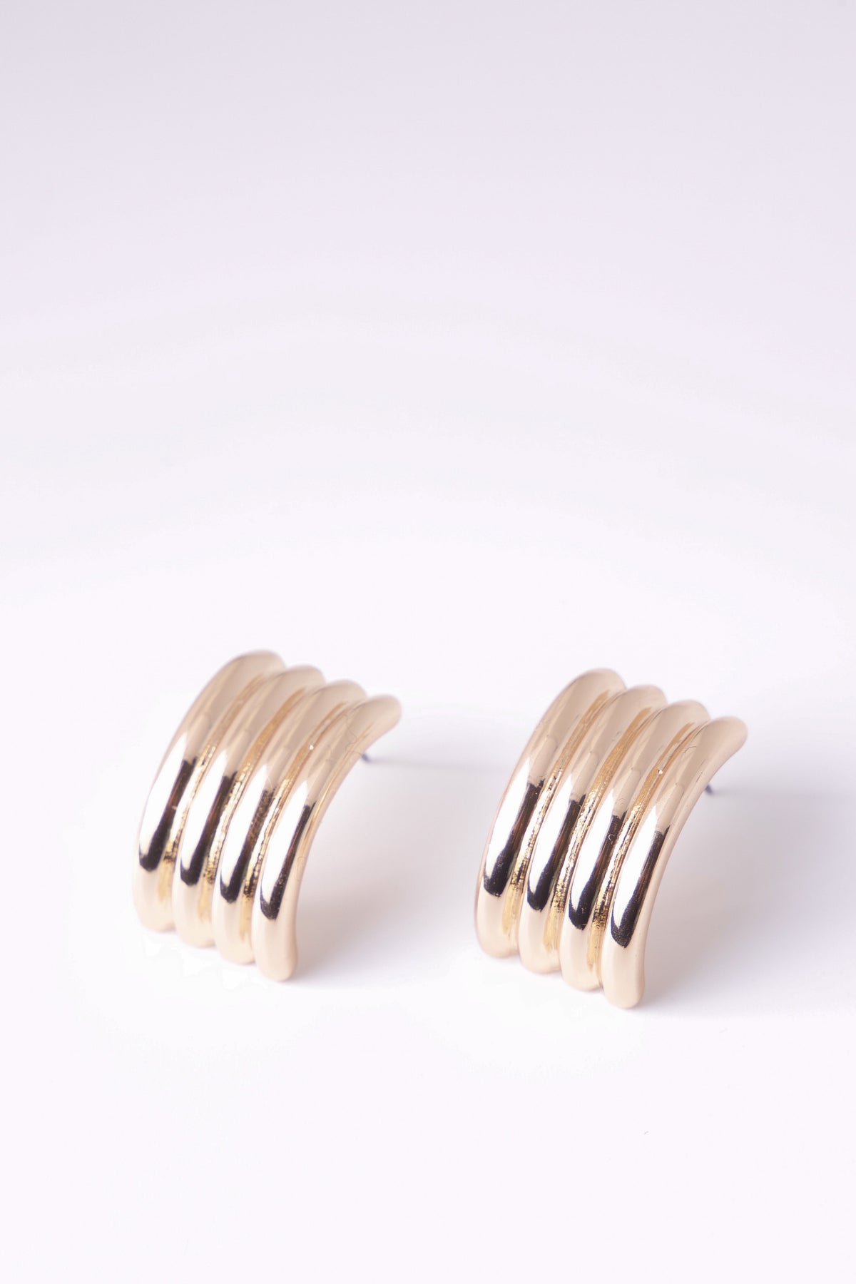 [TEST] Victoria Line Hoop Earrings