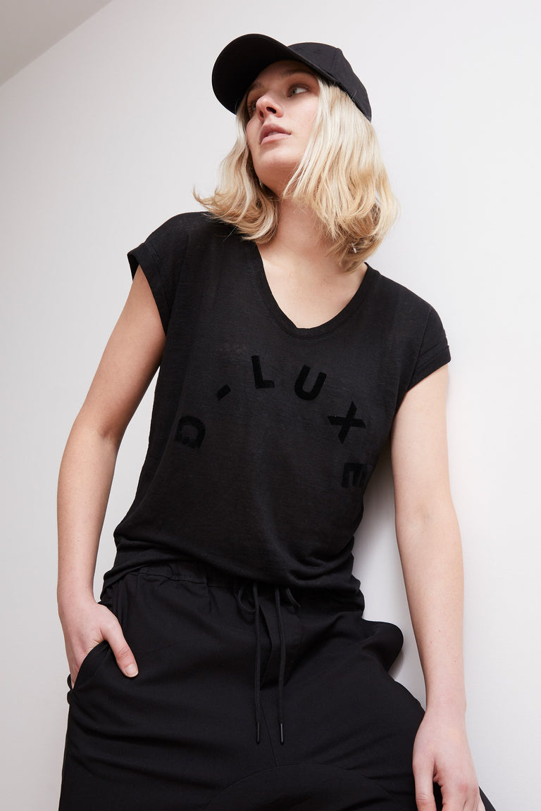 [TEST] D-Luxe Linen Scoop Neck Tee