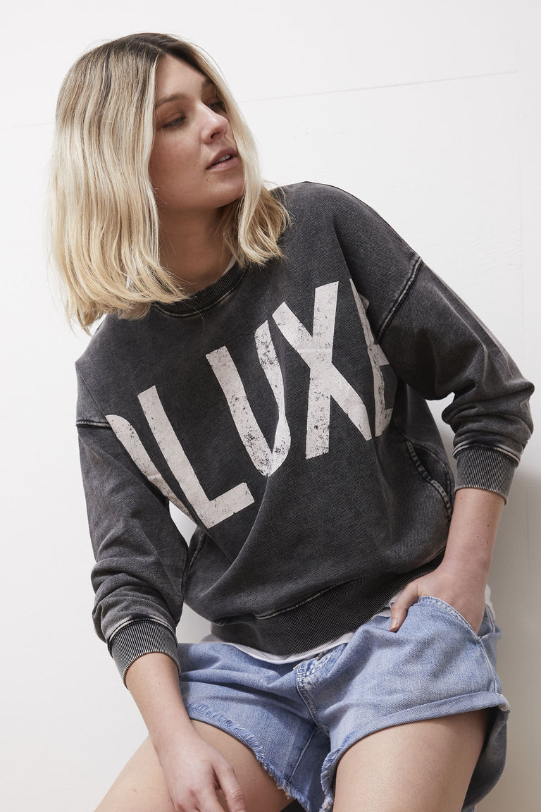 [TEST] D-Luxe Distressed Sweat