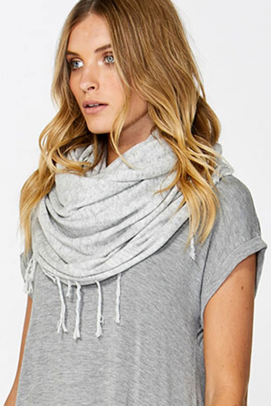 [TEST] Knitted Tassel Scarf