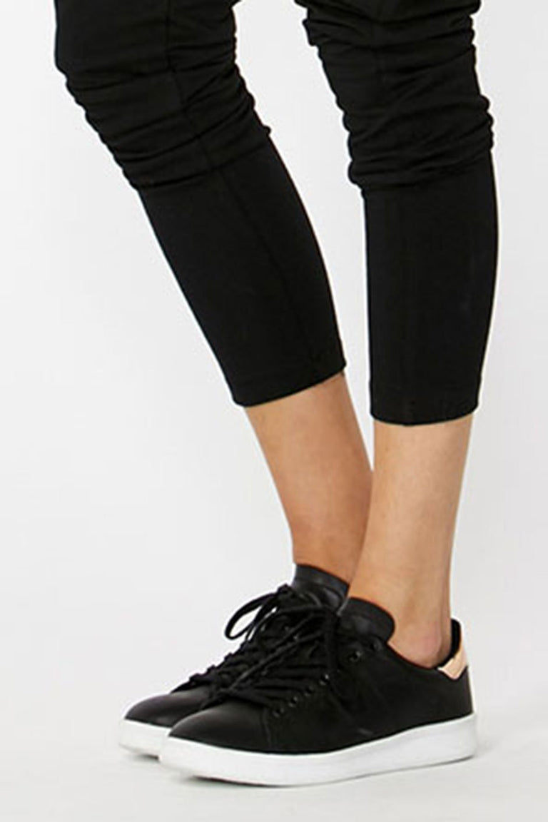 [TEST] Luxe Black Metallic Sneaker