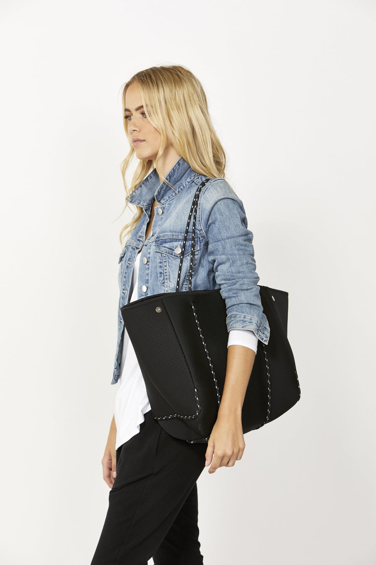 [TEST] D-Luxe Punched Neoprene Tote