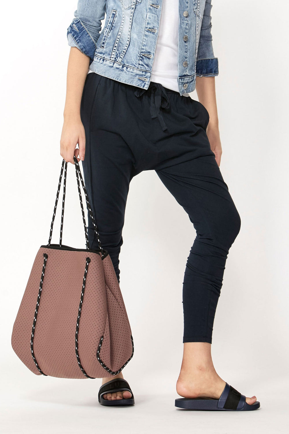 [TEST] D-Luxe Punched Neoprene Tote