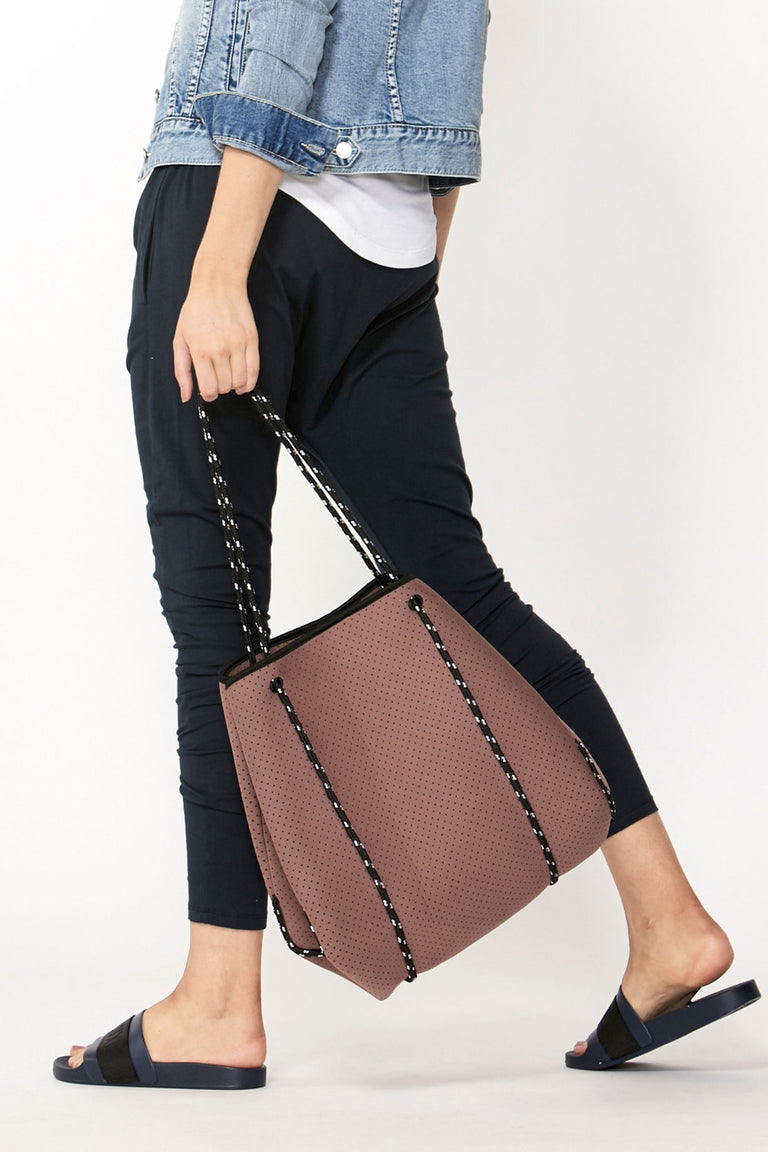 [TEST] D-Luxe Punched Neoprene Tote
