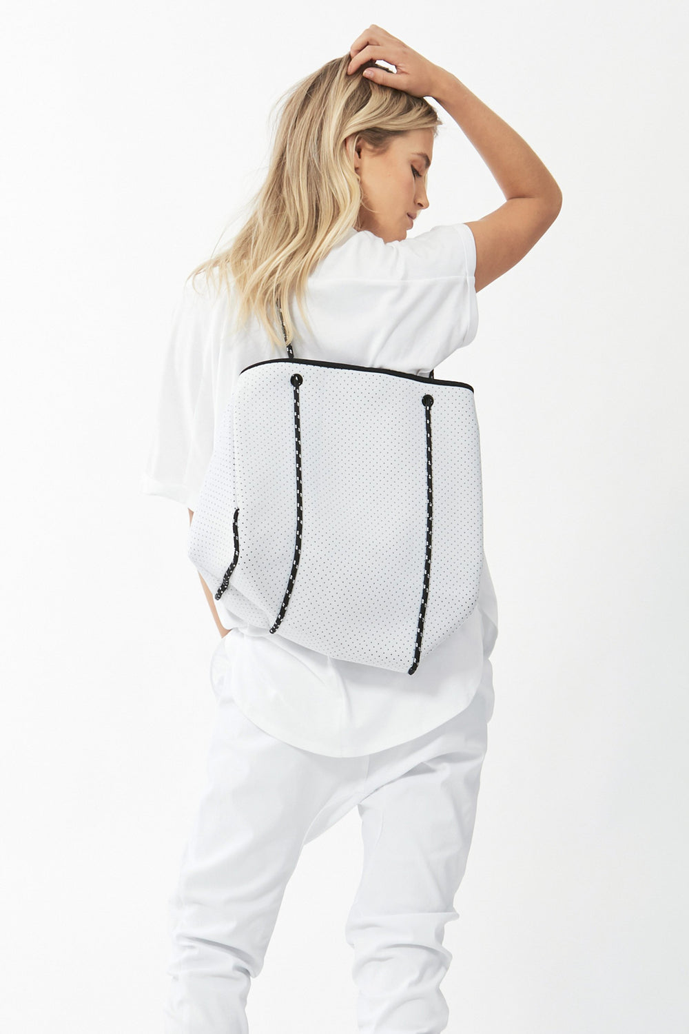 [TEST] D-Luxe Punched Neoprene Tote