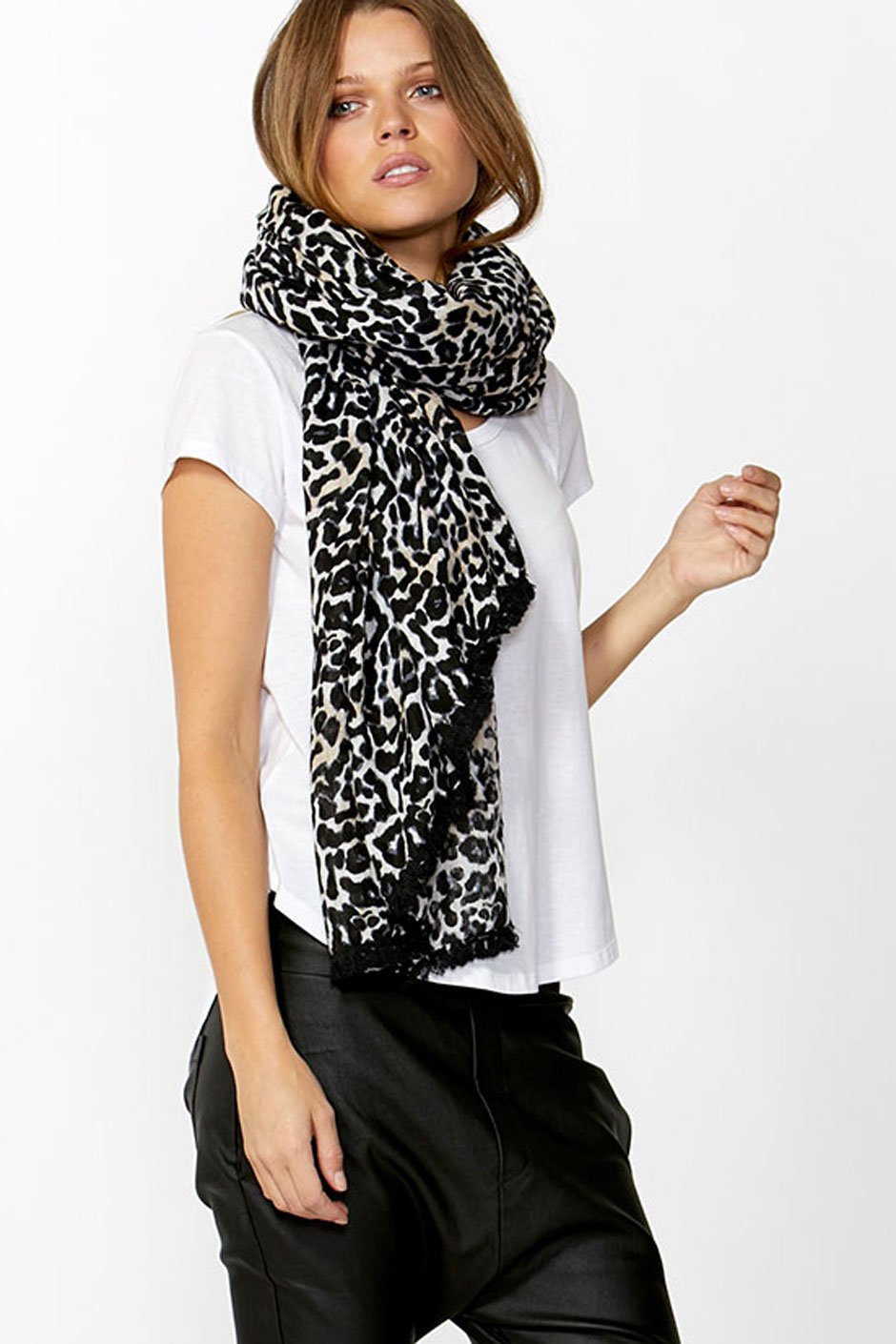 [TEST] Leopard Print Tassel Scarf