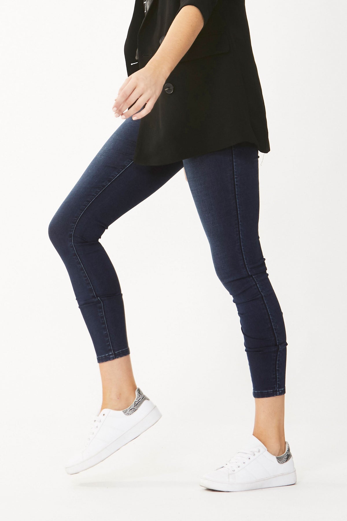 [TEST] Riley 5 Pocket Skinny Jean