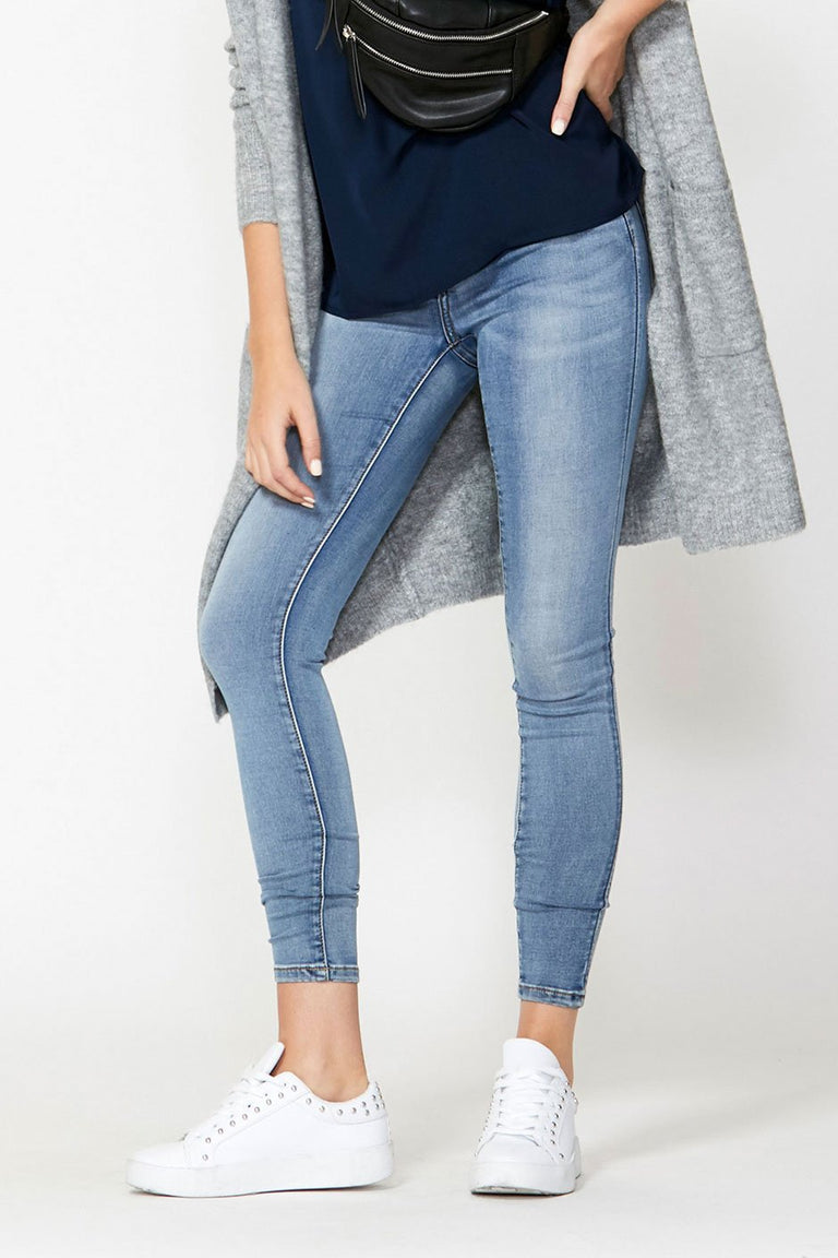 Riley 5 Pocket Skinny Jean - Vintage Wash
