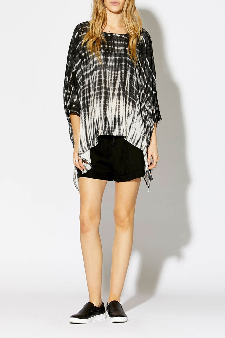[TEST] O/E Crystal Print Drape Top