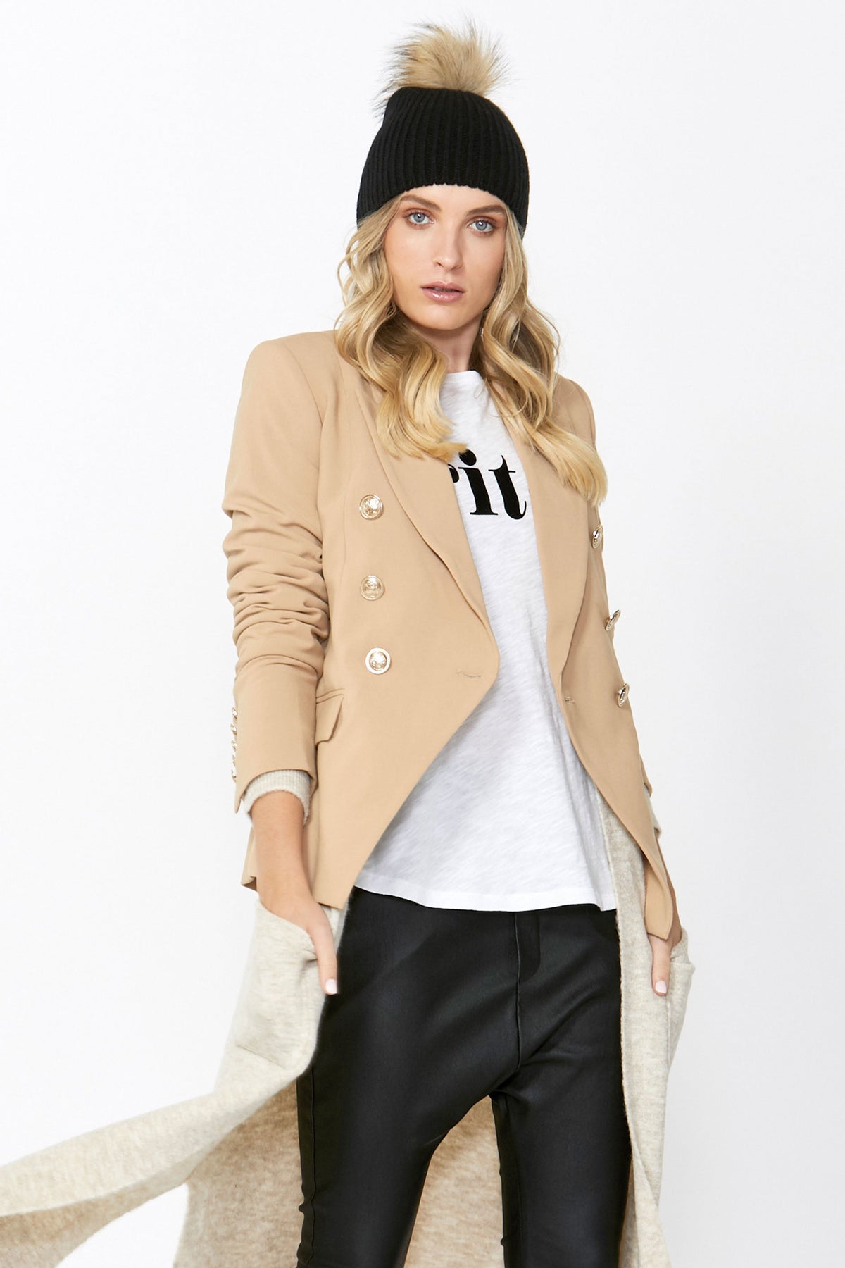 [TEST] Carly Blazer