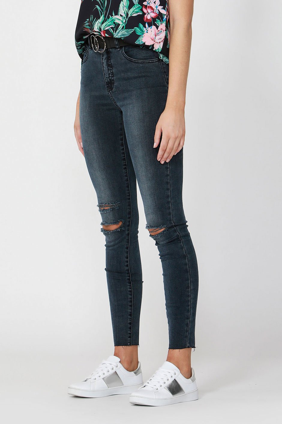 [TEST] Harper Rip Knee Skinny Jean