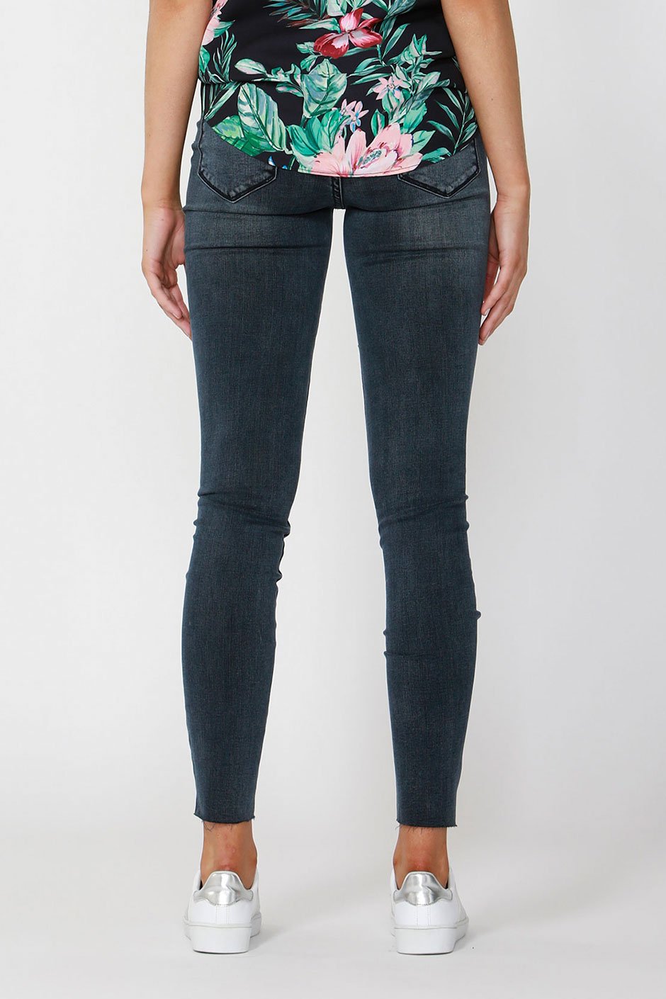 [TEST] Harper Rip Knee Skinny Jean