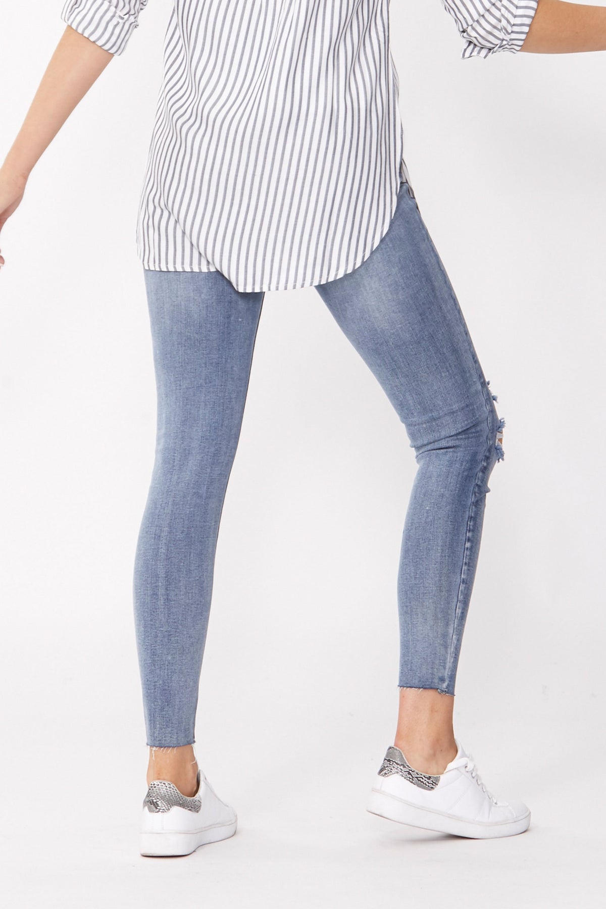 [TEST] Harper Rip Knee Skinny Jean