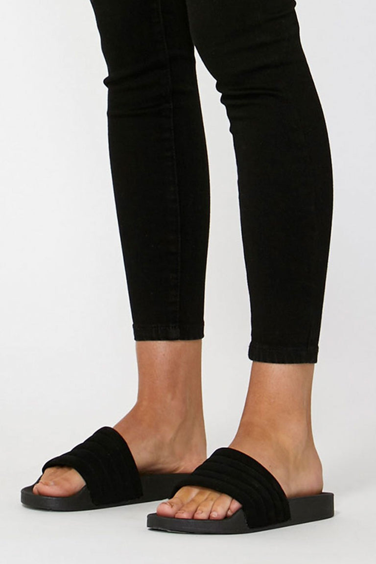 [TEST] Luxe Slip It On Slide