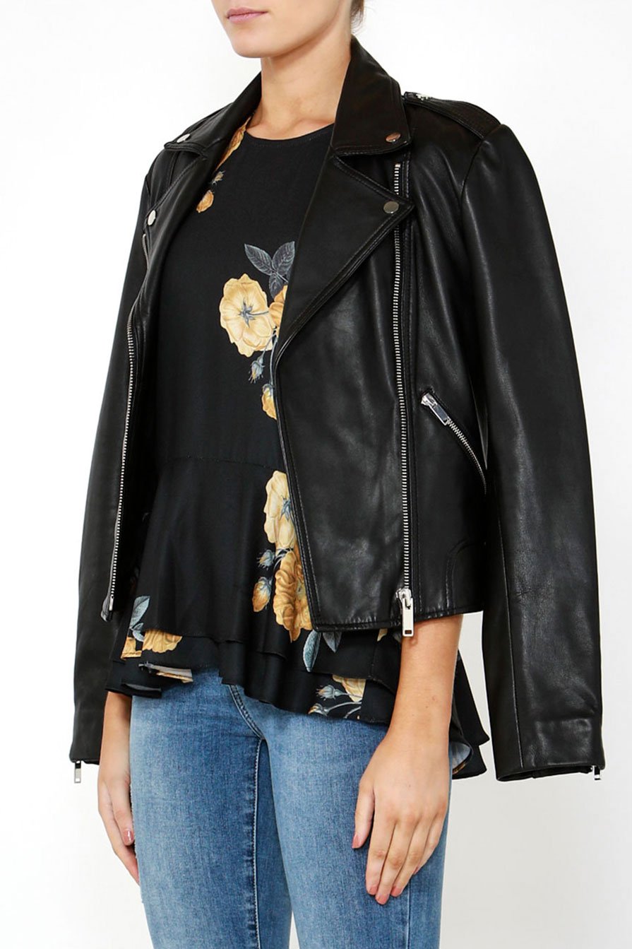 [TEST] Tara Ruffle Hem Top