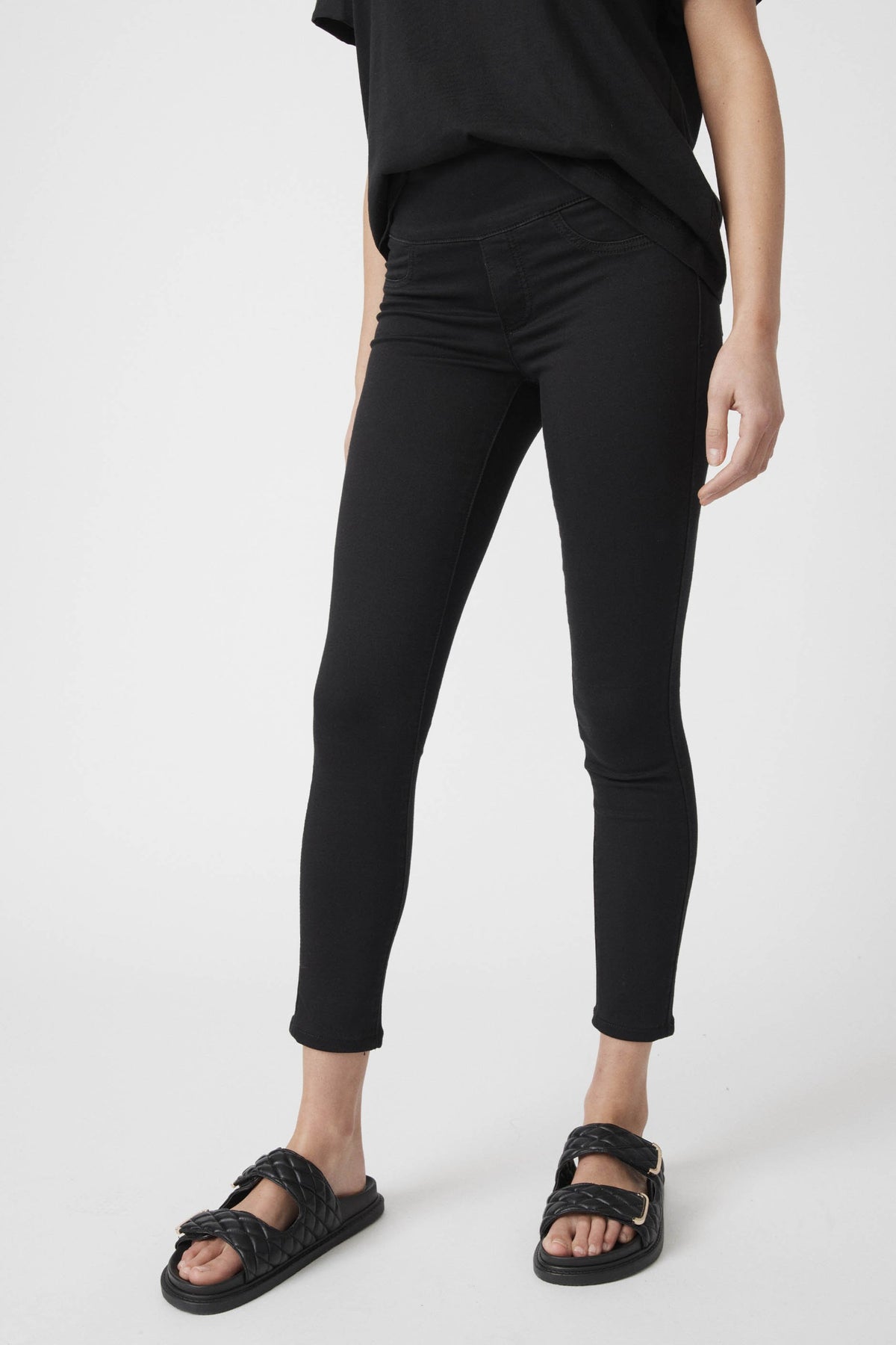 [TEST] Riley Crop Skinny Jean