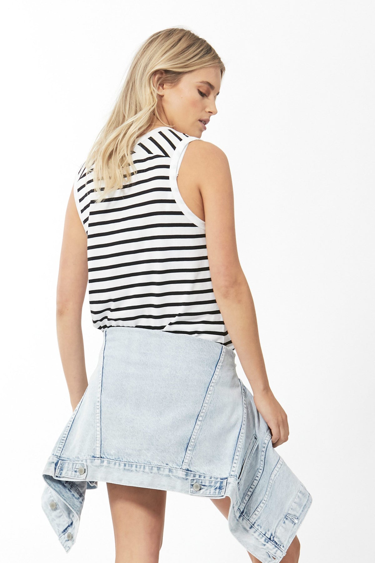 [TEST] D-Luxe Boyfriend Tank