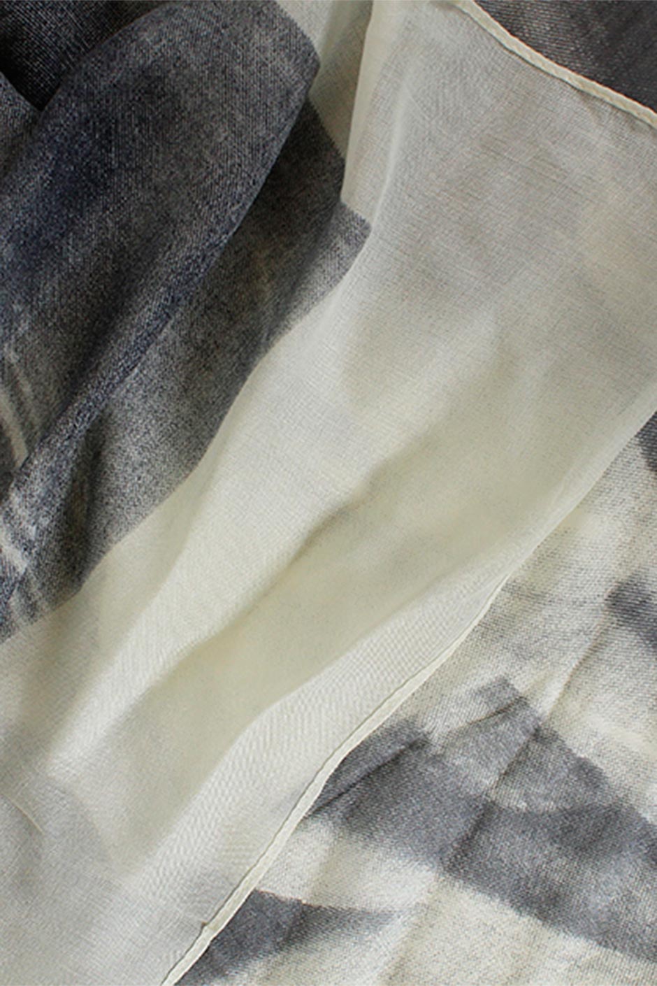 [TEST] Monochrome Light Weight Scarf