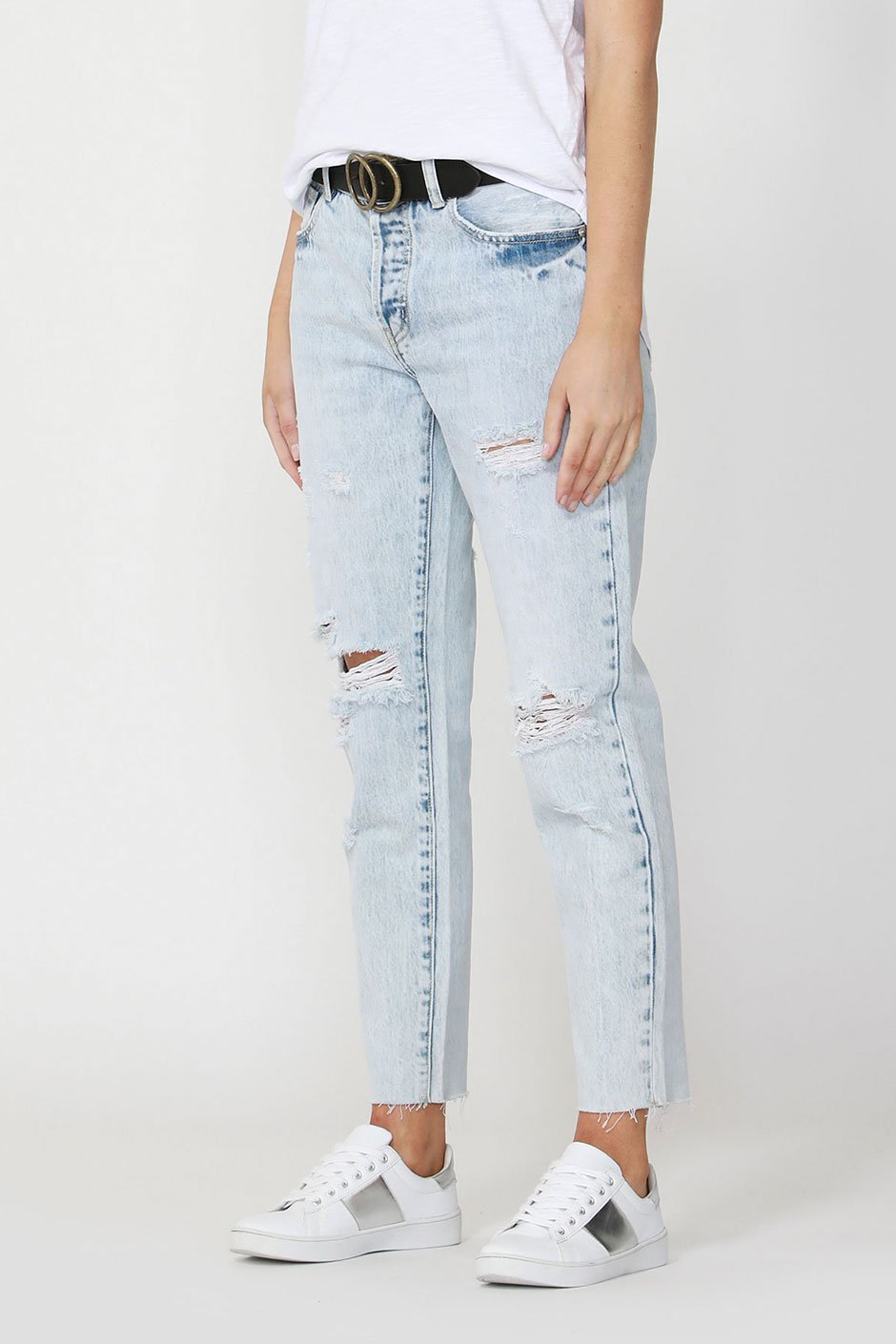 [TEST] Hudson Distressed Slim Jean