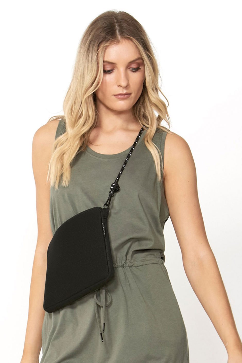 [TEST] D-Luxe Leah Neoprene Bag