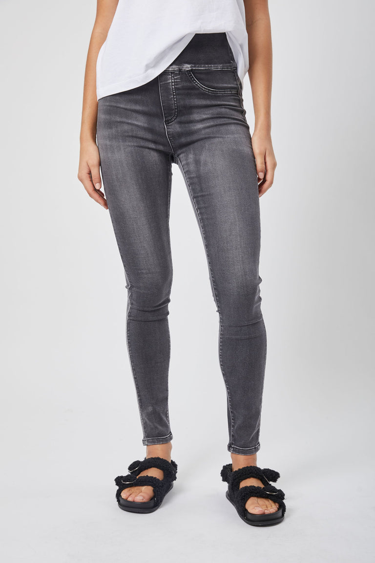 [TEST] Riley Wonder Jean