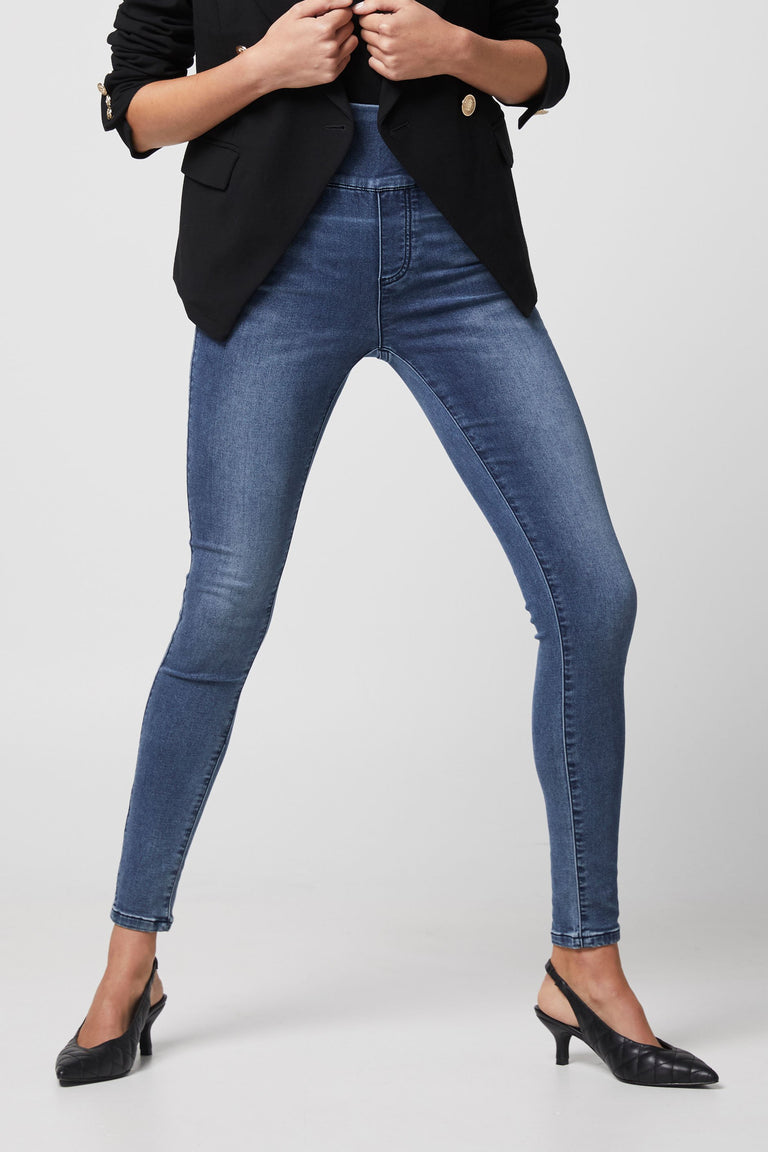 [TEST] Riley Wonder Jean