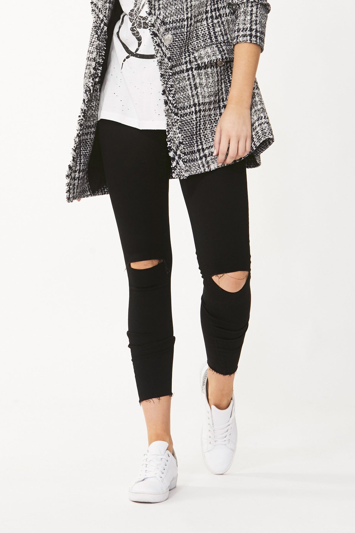 [TEST] Riley Rip Knee Skinny Jean