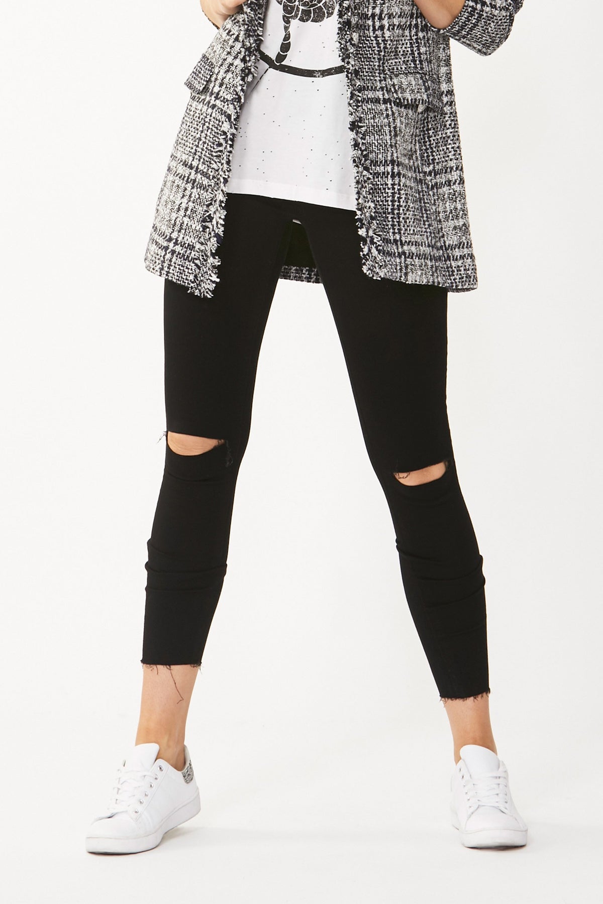 [TEST] Riley Rip Knee Skinny Jean