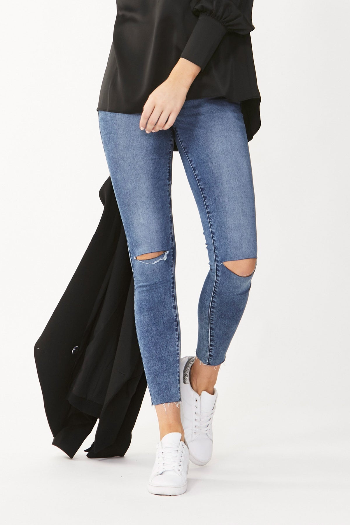 [TEST] Riley Rip Knee Skinny Jean