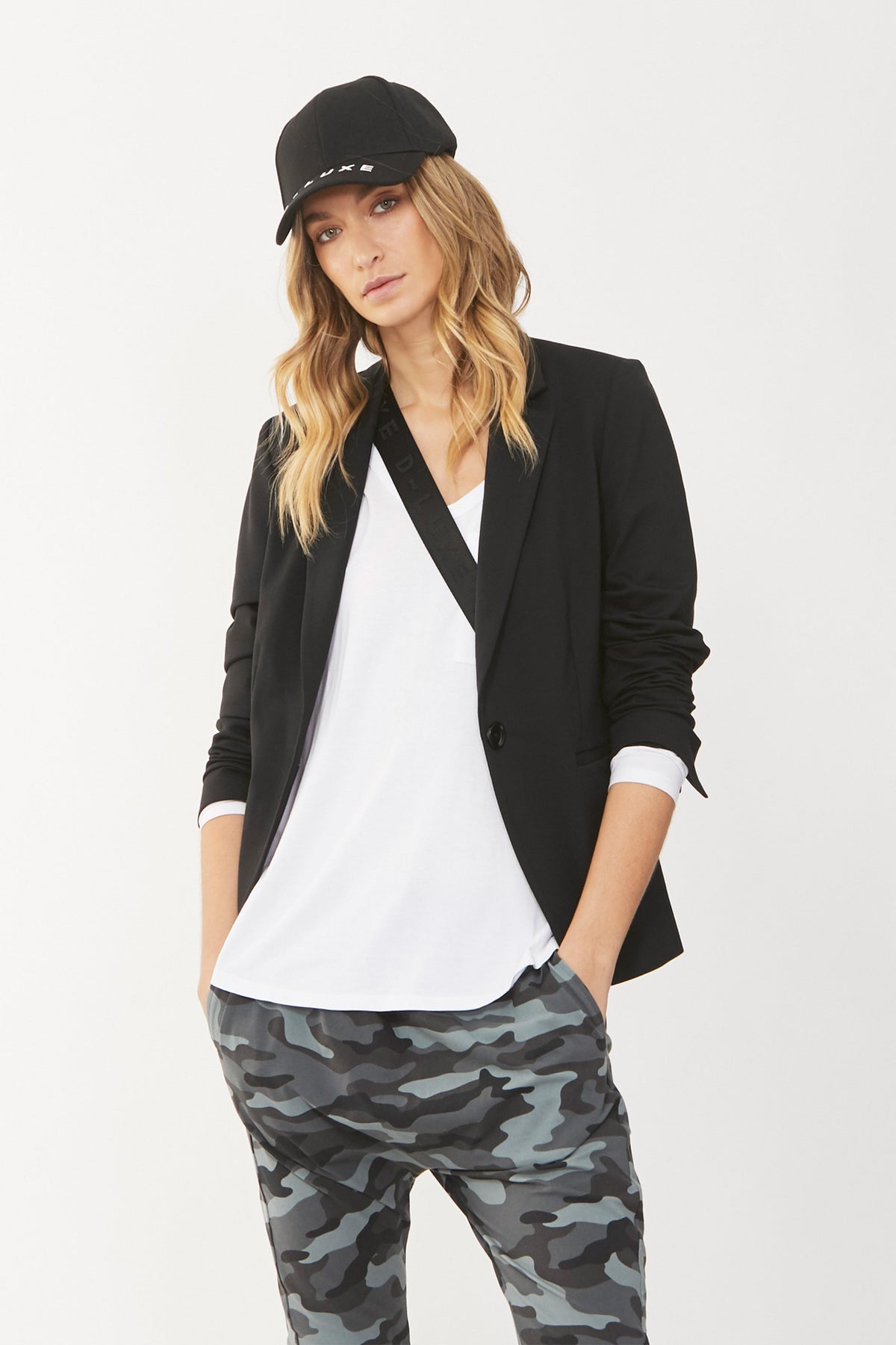 [TEST] D-Luxe Single Breasted Blazer