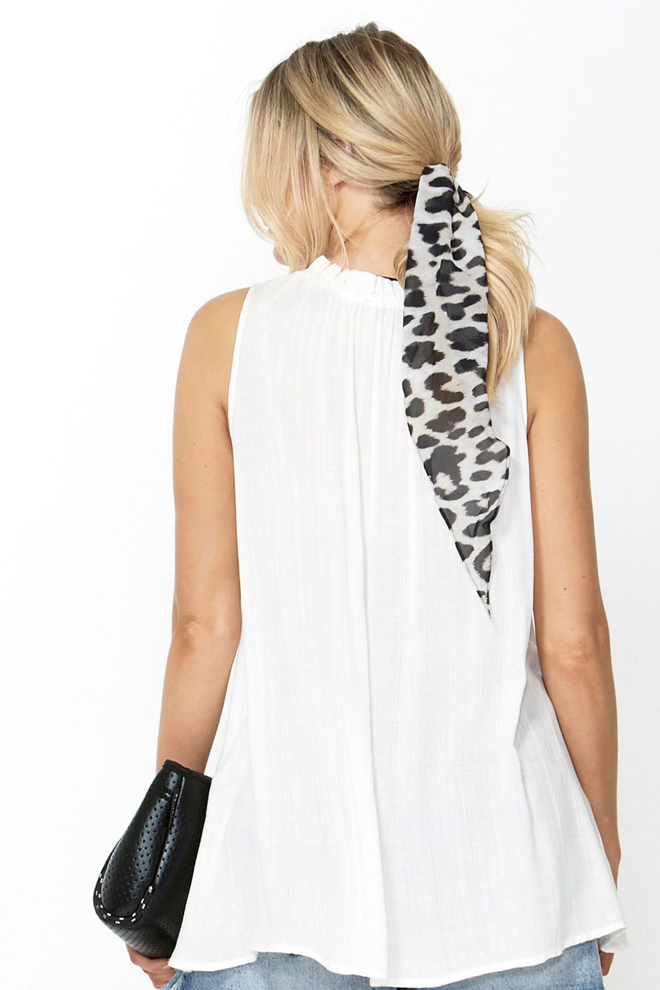 [TEST] Diamond Shape Scarf