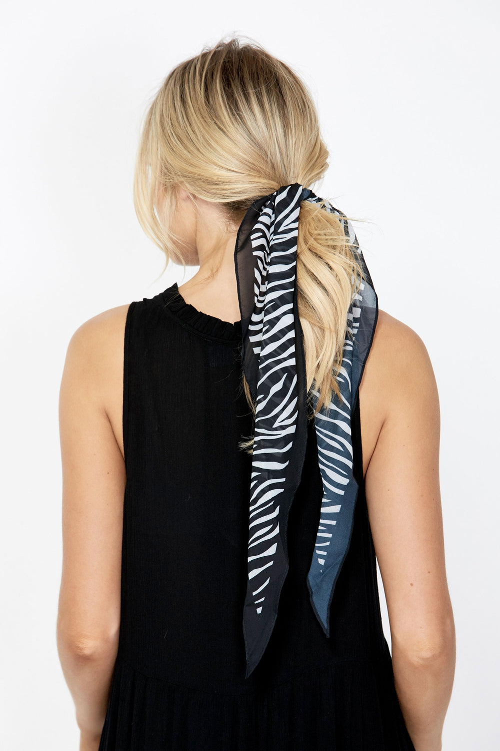 [TEST] Diamond Shape Scarf