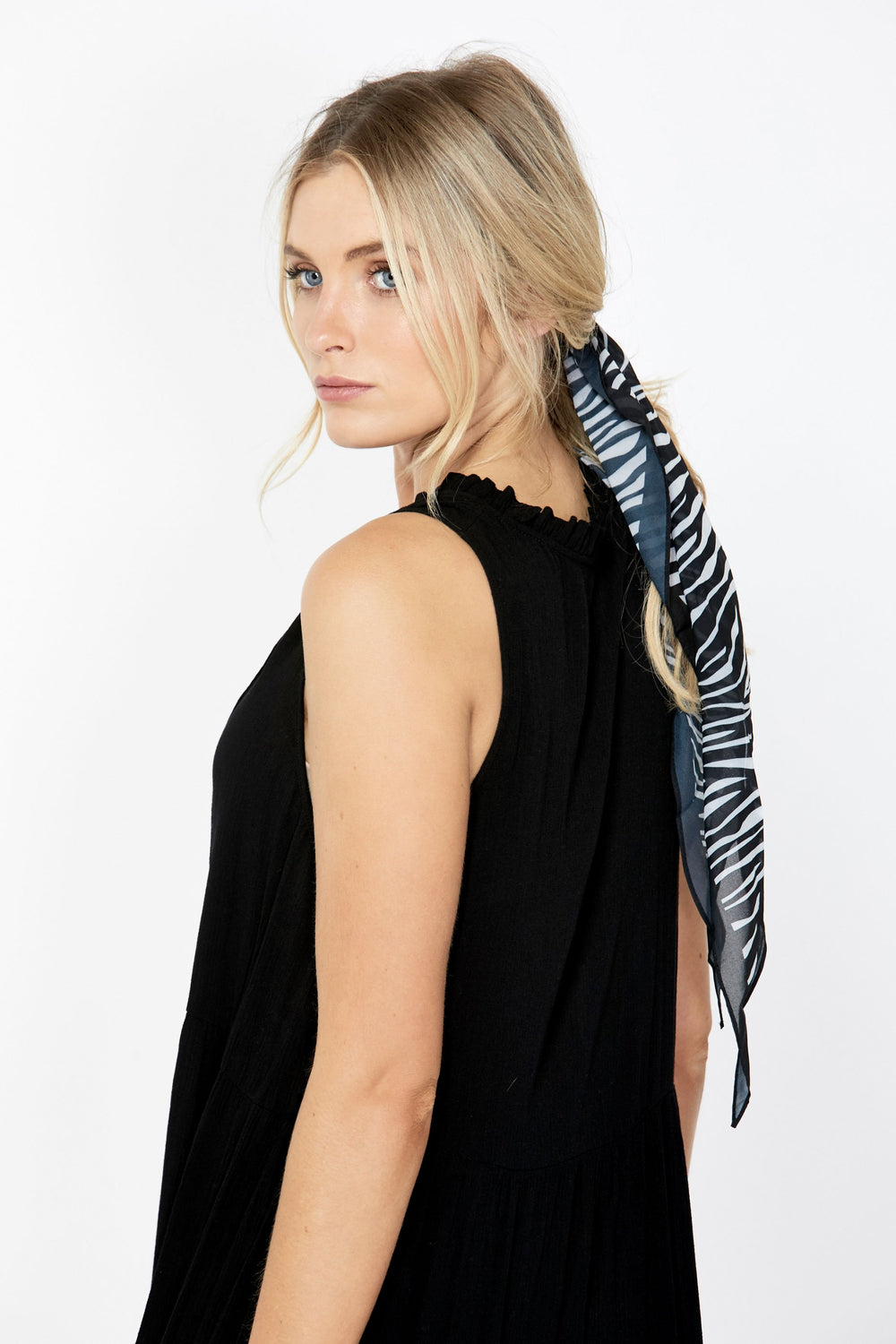[TEST] Diamond Shape Scarf