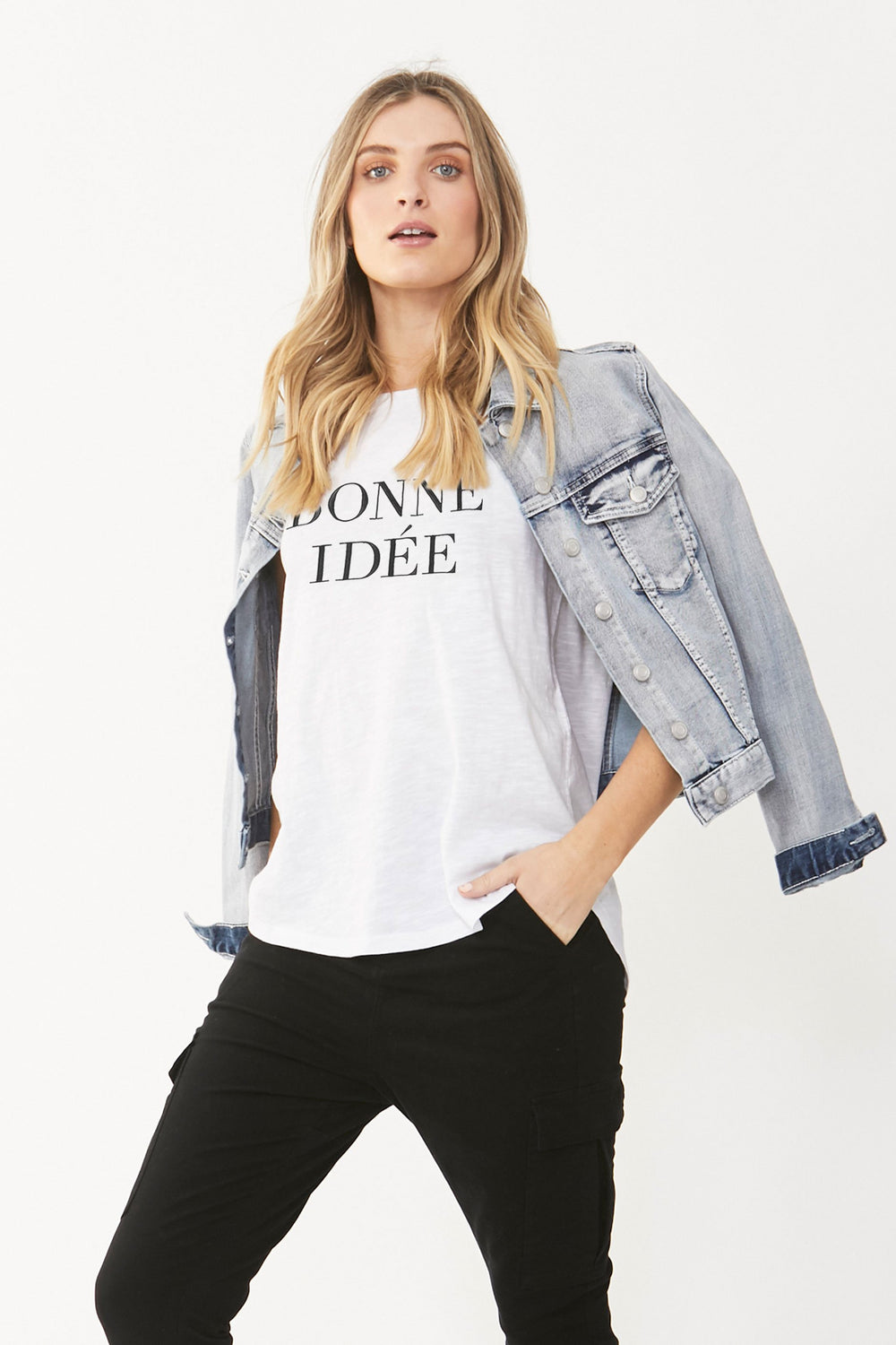 [TEST] Bonne Idee Embroidered Tee