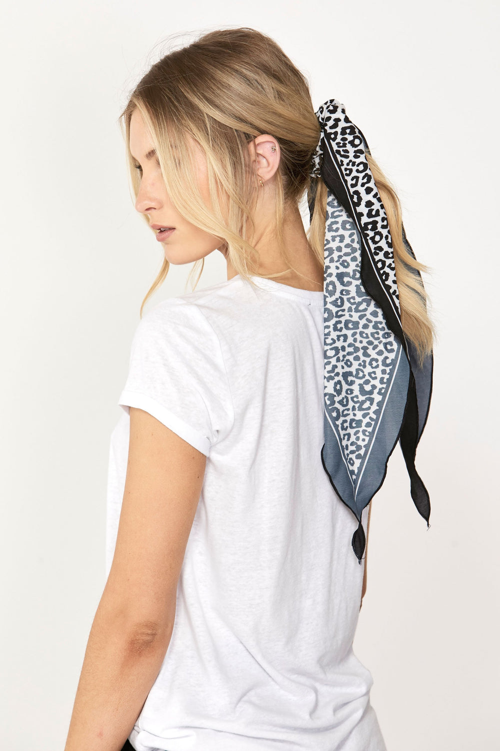 [TEST] Scrunchie Scarf