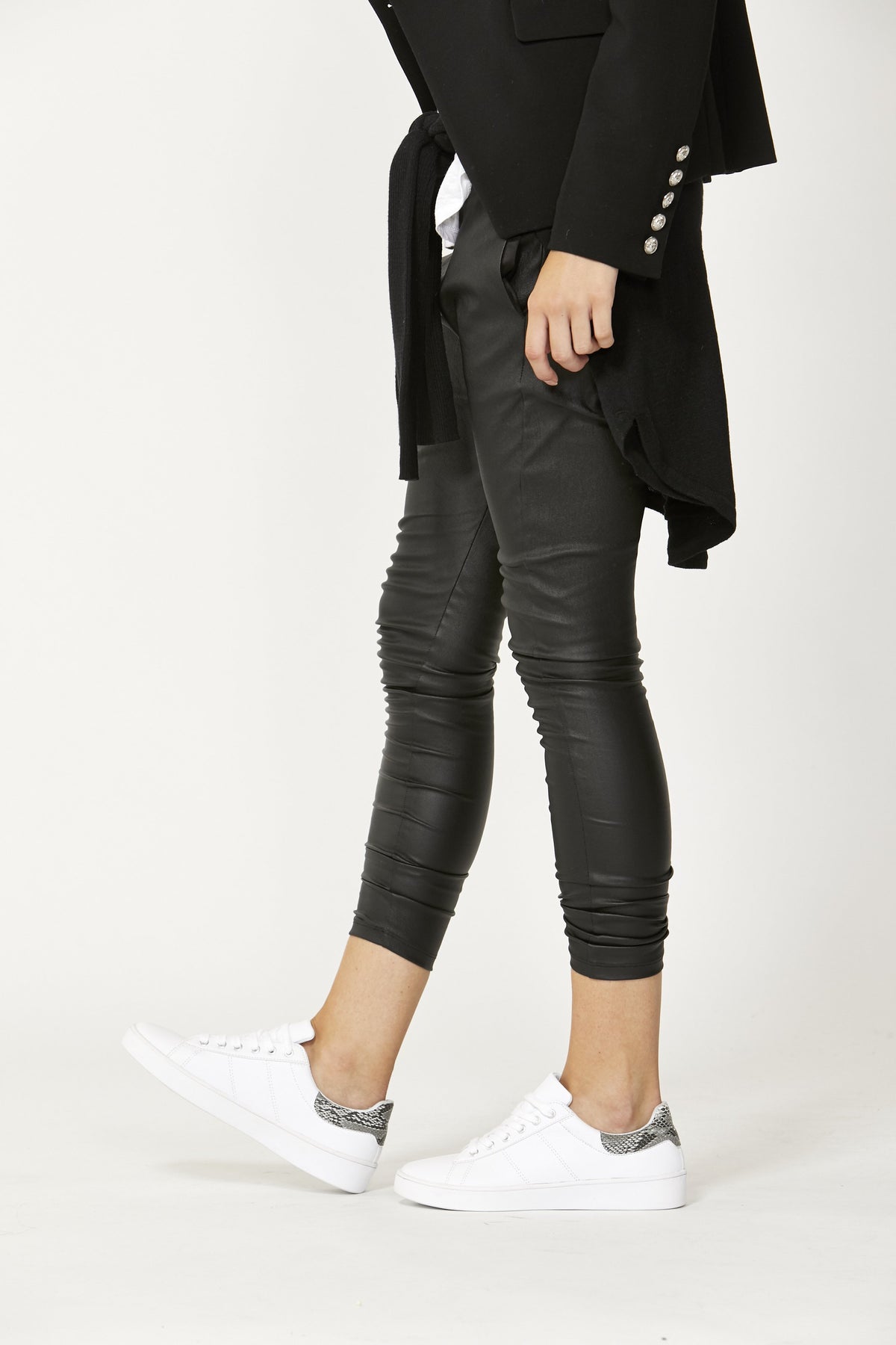 [TEST] Meagan Sneaker