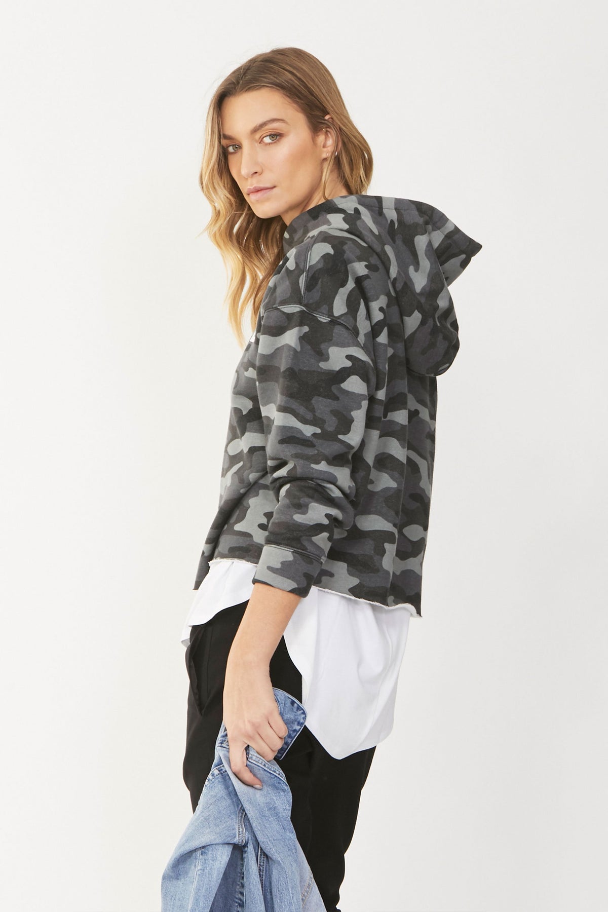 [TEST] D-Luxe Raw Hem Hoodie