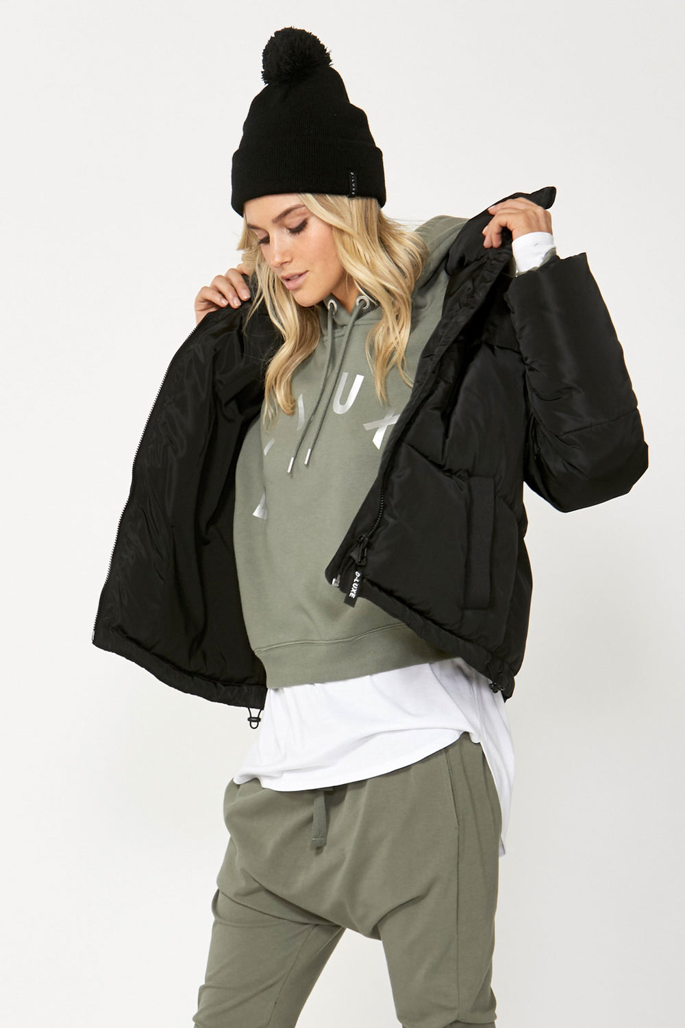 [TEST] D-Luxe Foil Hooded Sweat