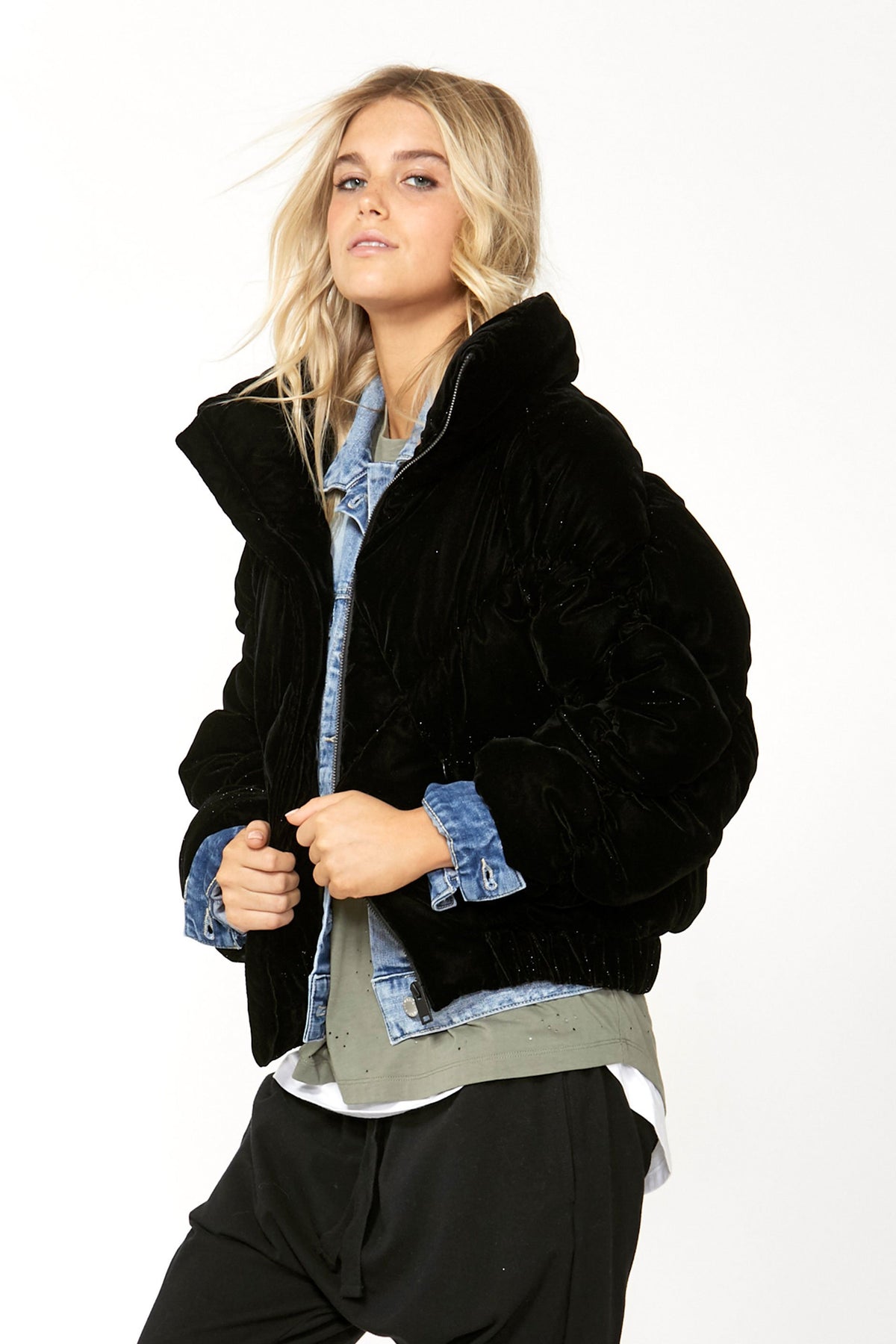 [TEST] Luxe Metallic Velour Puffer