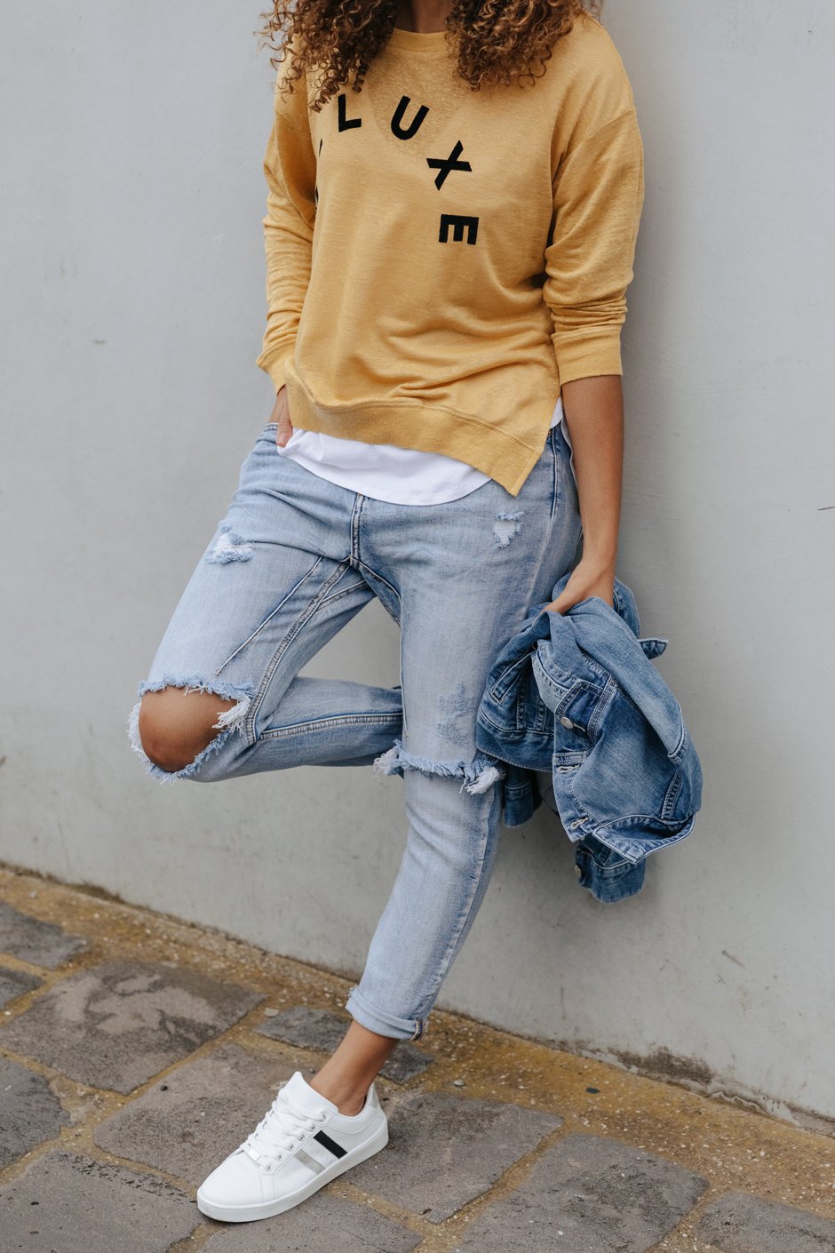 [TEST] D-Luxe Linen Logo Tee
