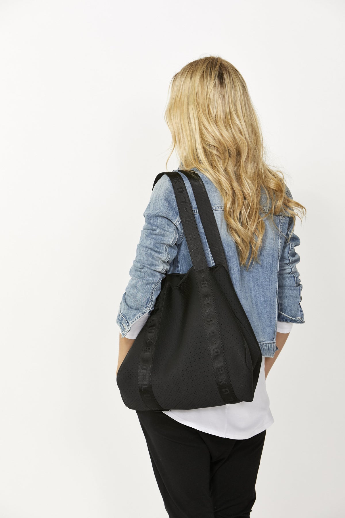 [TEST] D-Luxe Logo Neoprene Tote Bag