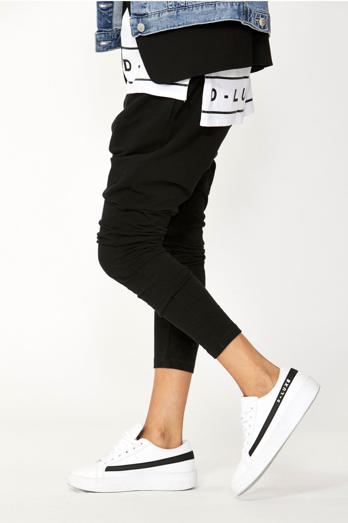 [TEST] D-Luxe Peta Logo Sneaker