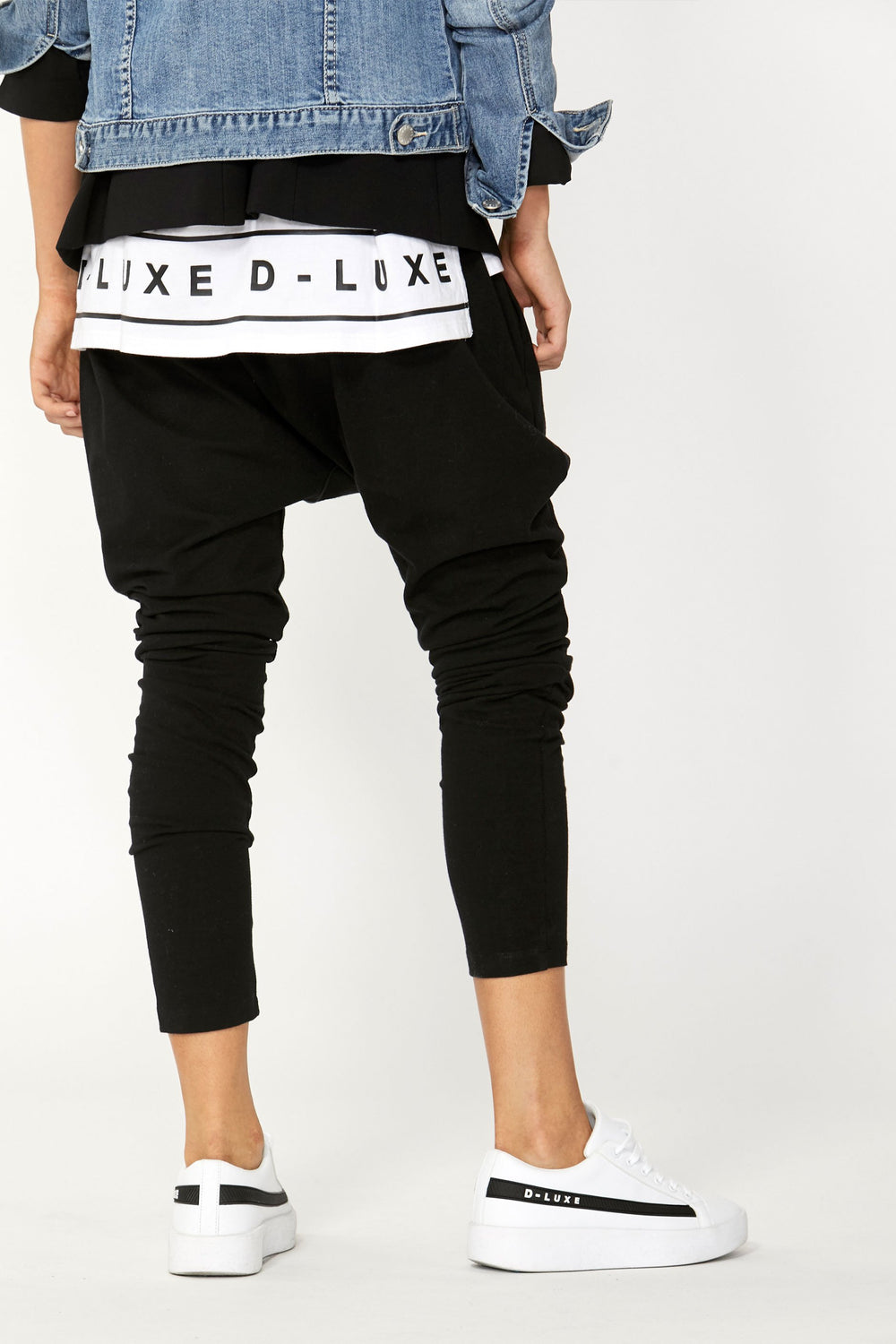 [TEST] D-Luxe Peta Logo Sneaker