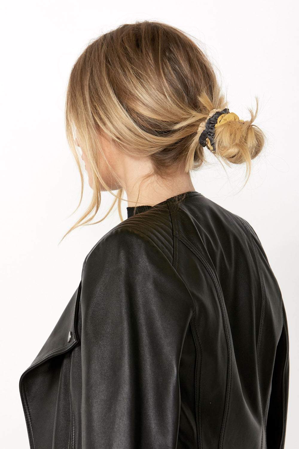 [TEST] 4 Small Scrunchie Set