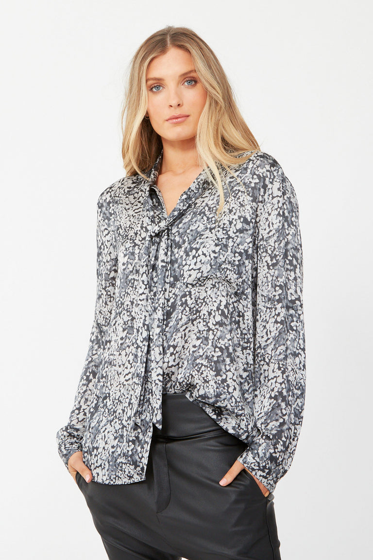 [TEST] April Tie Front Blouse
