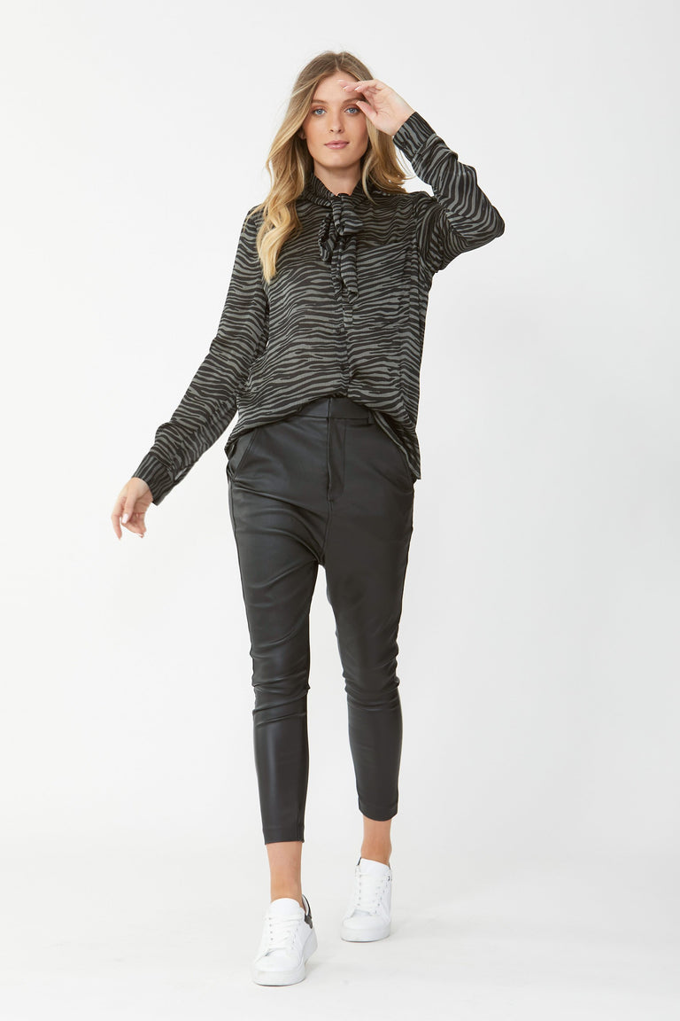 [TEST] April Tie Front Blouse