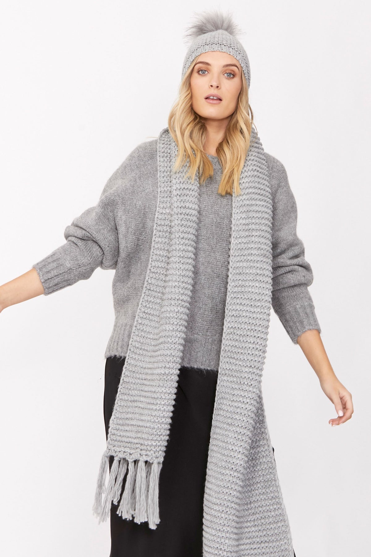 [TEST] Chunky Knit Tassel Scarf