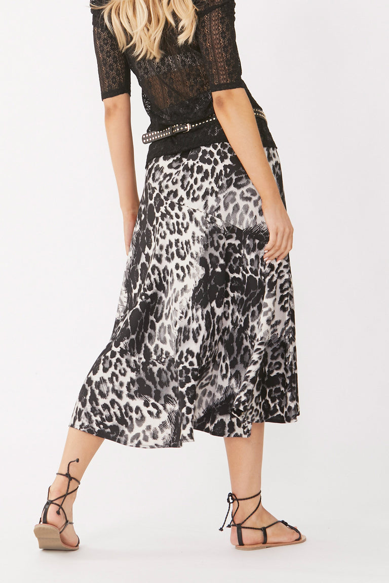 [TEST] Kaya Seam Detail Skirt