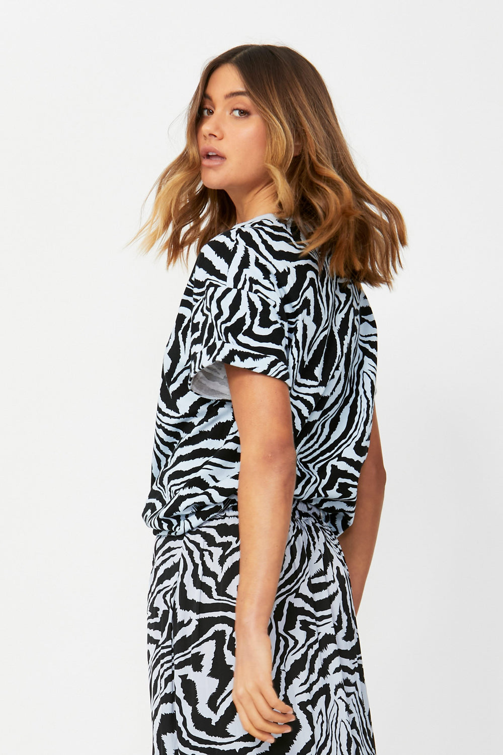 [TEST] Ella Cuffed Slouchy Tee